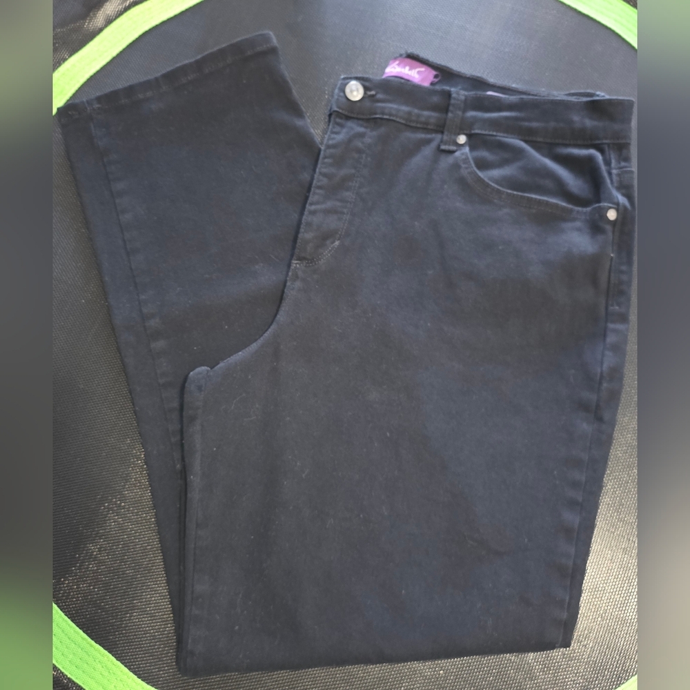 Gloria Vanderbilt Amanda Jeans, Black, Size 16S (Short)